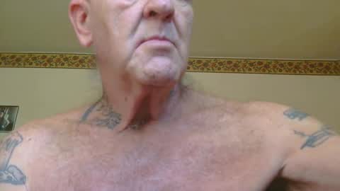 Snapshot of 1pizza__6beers chatting on September 15, 2025, 3:01 pm Pizza online show from September 15, 2025, 3:01 pm