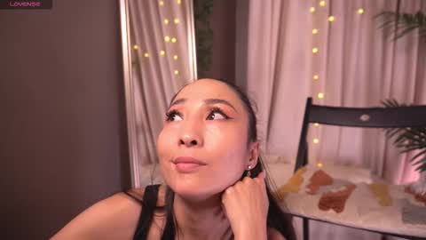 Snapshot of 1reisatumi chatting on November 15, 2025, 1:29 pm Rei online show from November 15, 2025, 1:29 pm