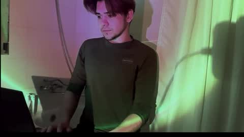 Snapshot of 1roberttt chatting on October 14, 2025, 12:22 am 1roberttt online show from October 14, 2025, 12:22 am