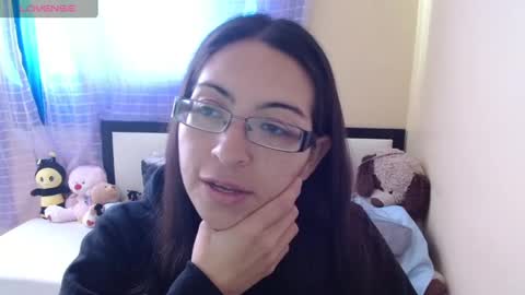 paola online show from February 7, 2025, 10:20 pm