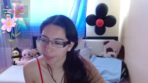 paola online show from February 14, 2025, 6:29 pm