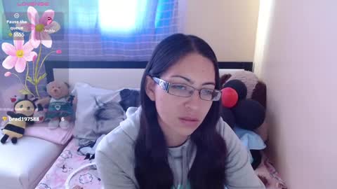 paola online show from February 27, 2025, 11:26 pm