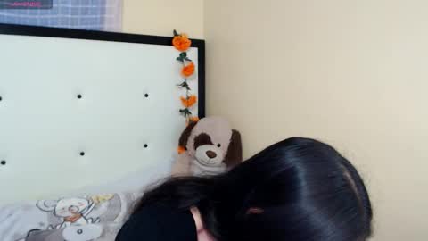 paola online show from March 5, 2026, 11:45 pm