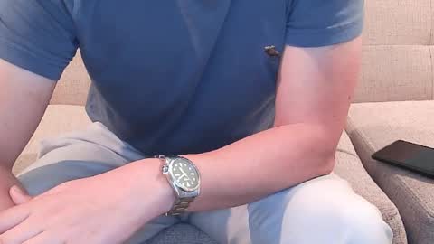 1slowsi online show from October 22, 2025, 12:11 am