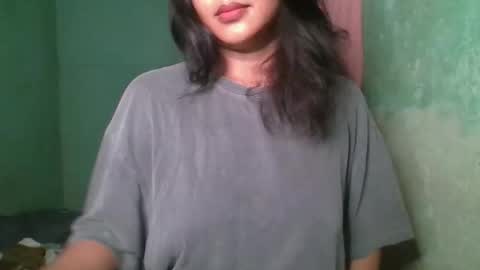 Snapshot of 1smile4u chatting on November 1, 2025, 3:47 pm 1smile4u online show from November 1, 2025, 3:47 pm