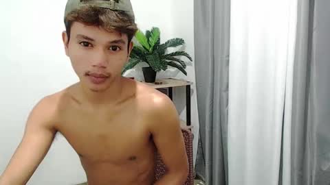 1sweetloverxx online show from May 10, 2026, 10:53 am