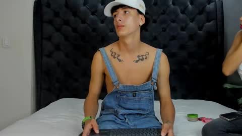 Snapshot of 1threestar chatting on January 27, 2025, 1:09 pm 1Threestar online show from January 27, 2025, 1:09 pm