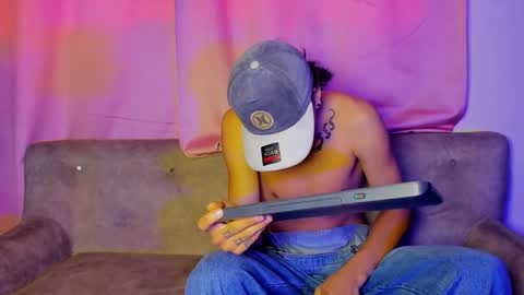 Snapshot of 1threestar chatting on February 24, 2025, 2:04 pm 1Threestar online show from February 24, 2025, 2:04 pm