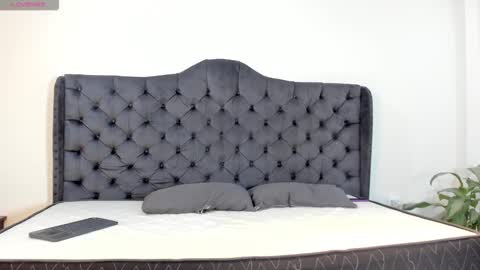 Snapshot of 1threestar chatting on October 5, 2025, 1:53 pm 1Threestar online show from October 5, 2025, 1:53 pm