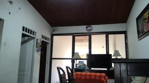 1venus_black online show from September 12, 2025, 1:44 pm