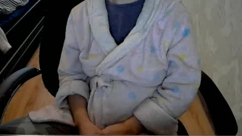 Snapshot of 1your_hot_girls chatting on December 8, 2024, 10:19 am 1your_hot_girls online show from December 8, 2024, 10:19 am