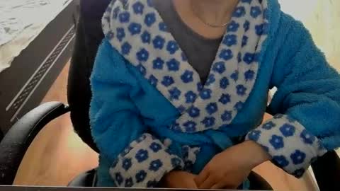 Snapshot of 1your_hot_girls chatting on February 17, 2025, 10:51 am 1your_hot_girls online show from February 17, 2025, 10:51 am