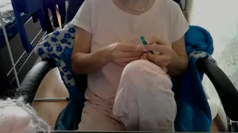 Snapshot of 1your_hot_girls chatting on March 5, 2025, 12:33 pm 1your_hot_girls online show from March 5, 2025, 12:33 pm