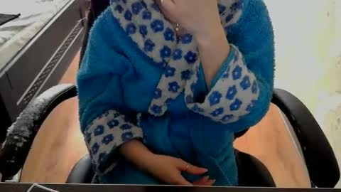 Snapshot of 1your_hot_girls chatting on March 31, 2026, 12:27 pm 1your_hot_girls online show from March 31, 2026, 12:27 pm