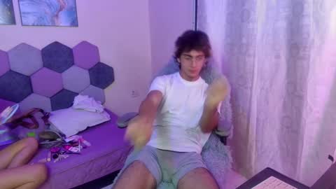 2006_tgn online show from September 18, 2025, 12:51 pm