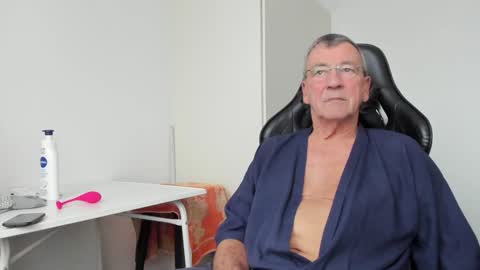 Henk online show from January 24, 2025, 1:36 pm