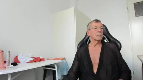 Henk online show from October 30, 2025, 12:39 pm