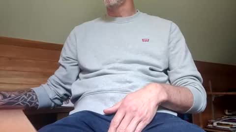 22_acacia_avenue online show from May 11, 2026, 12:44 pm