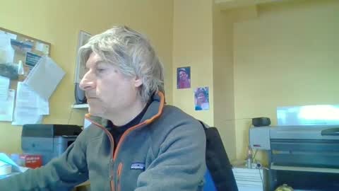 22esserre online show from January 7, 2025, 11:05 am