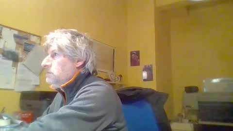 22esserre online show from January 9, 2025, 4:39 pm