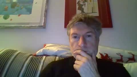 22esserre online show from March 10, 2025, 10:45 pm