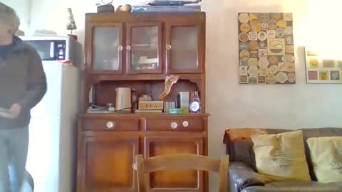 22esserre online show from February 26, 2026, 1:10 pm