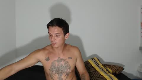 Rafaela and Anthuam online show from December 18, 2025, 4:29 am