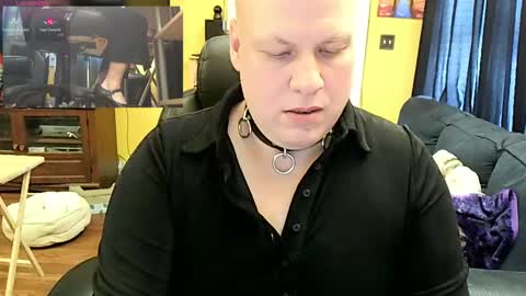 SLRN296512741 online show from October 6, 2025, 9:12 pm