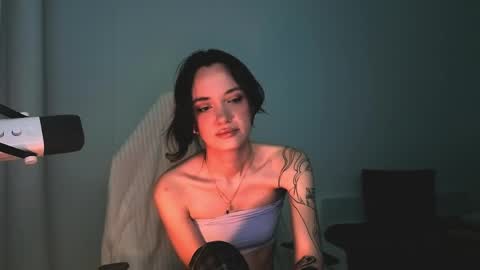 Snapshot of 2b_ chatting on April 16, 2026, 9:50 pm Sasha weekend from 14 to 27 November online show from April 16, 2026, 9:50 pm