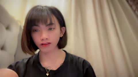Snapshot of 2damnh0t_slut chatting on April 17, 2026, 3:42 am haduki online show from April 17, 2026, 3:42 am