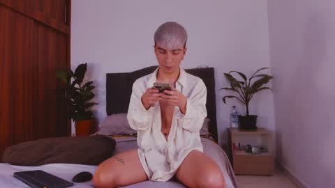 Snapshot of 2gays_1straight chatting on January 31, 2025, 8:01 pm David and Yoel online show from January 31, 2025, 8:01 pm