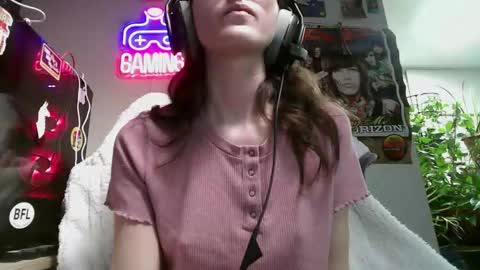 2photogs_raw online show from February 6, 2026, 11:41 pm