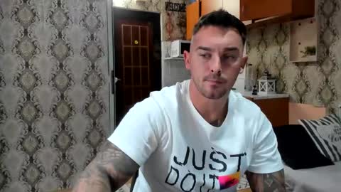 Snapshot of 2sexymuscles chatting on September 20, 2025, 8:32 pm 2sexymuscles online show from September 20, 2025, 8:32 pm