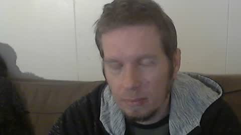 2small4you83 online show from January 18, 2025, 12:13 am