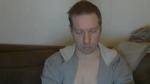 Snapshot of 2small4you83 chatting on March 8, 2026, 10:35 pm 2small4you83 online show from March 8, 2026, 10:35 pm