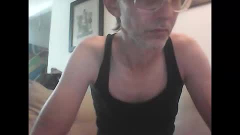 34colombiano34 online show from March 30, 2026, 4:24 am