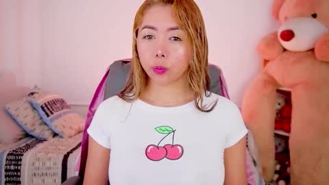 independent model online show from January 11, 2026, 8:19 am