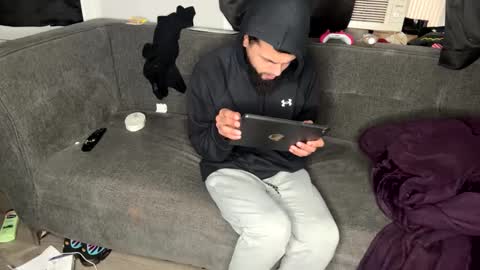 Snapshot of 3rdlegxxx chatting on January 3, 2025, 7:50 pm DayDay online show from January 3, 2025, 7:50 pm