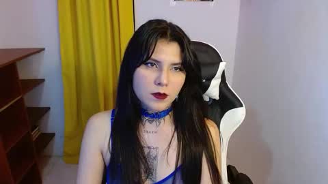 erika online show from September 23, 2025, 2:47 am