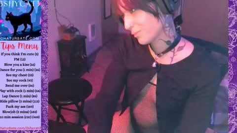 Snapshot of 3shycat3 chatting on November 9, 2025, 4:55 am 3ShyCat3 online show from November 9, 2025, 4:55 am