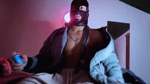 E V I L online show from November 10, 2025, 11:42 am