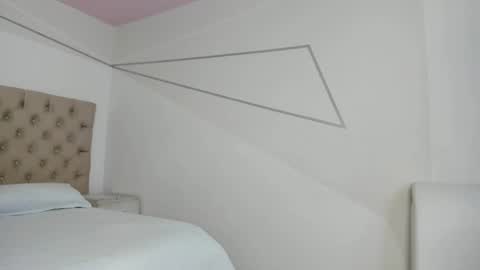 Snapshot of 3x_naxa chatting on October 4, 2025, 1:42 pm 3X NAXAA online show from October 4, 2025, 1:42 pm