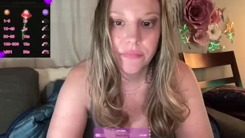 xxx Daily  online show from January 25, 2025, 4:34 am