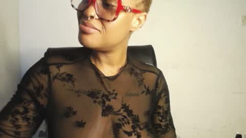 Snapshot of 420ebony_goddess chatting on June 12, 2026, 9:30 am goddess zuri online show from June 12, 2026, 9:30 am
