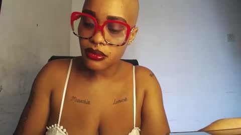 Snapshot of 420ebony_goddess chatting on June 16, 2026, 3:03 pm goddess zuri online show from June 16, 2026, 3:03 pm