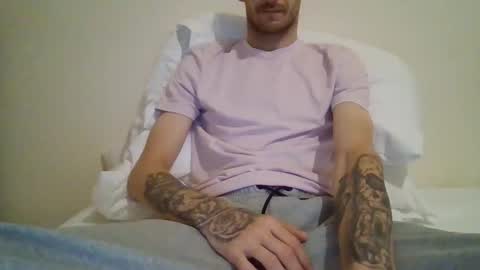 420feetloverr420 online show from September 19, 2025, 10:10 pm