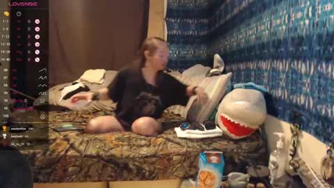 Snapshot of 420stonerchick chatting on May 13, 2026, 12:24 pm 420stonerchick online show from May 13, 2026, 12:24 pm