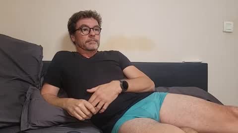 44titouan44 online show from September 13, 2025, 6:18 pm