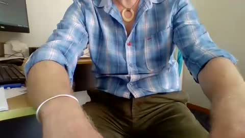 555tony555 online show from December 5, 2024, 2:20 am