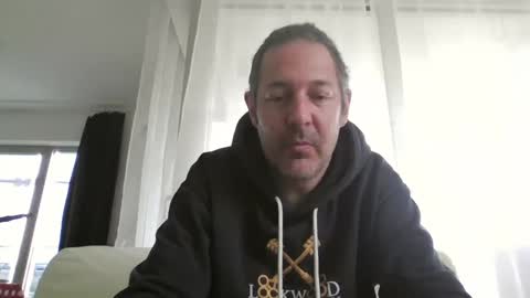 Larese Carlo online show from May 5, 2026, 8:44 am